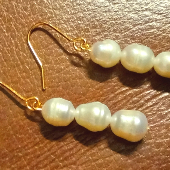 Freshwater pearl earrings - Picture 2 of 2